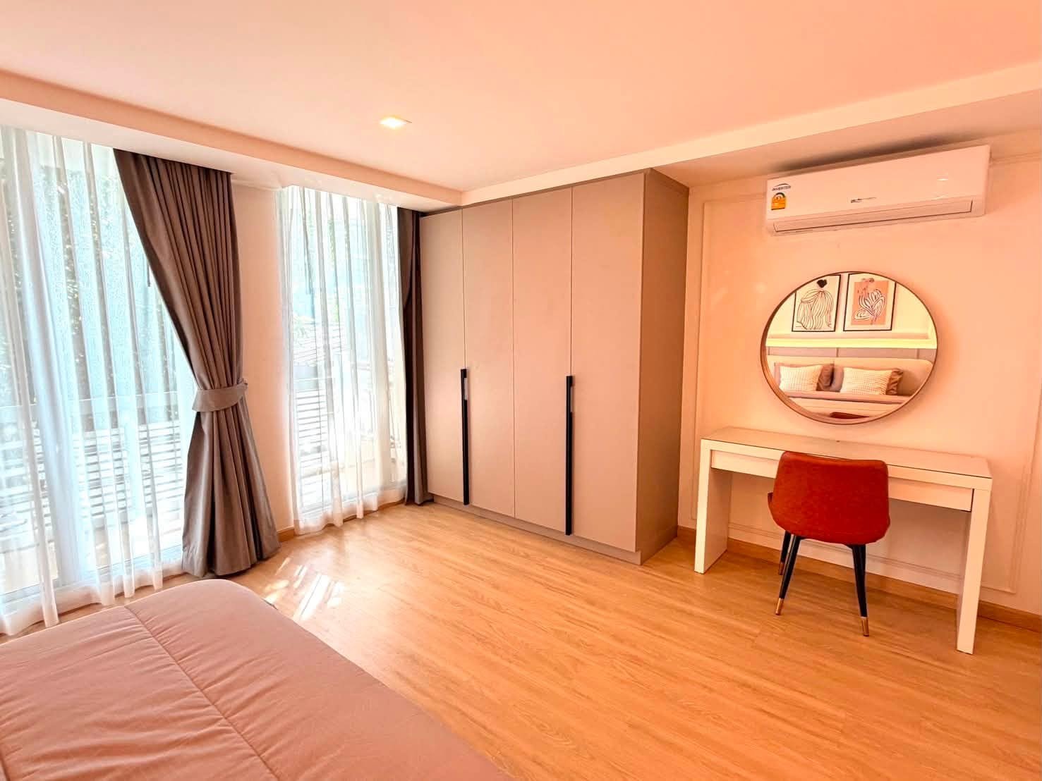 The Waterford Sukhumvit 50 รูปที่ 2