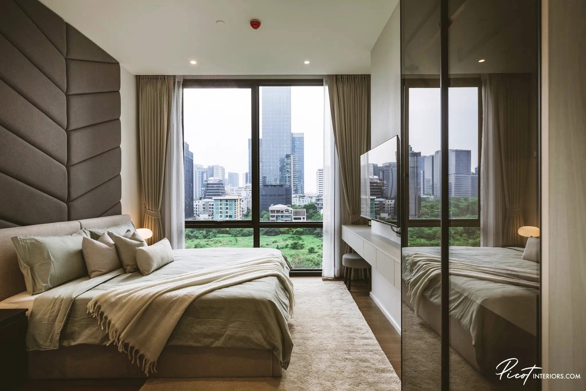 Muniq Langsuan รูปที่ 4
