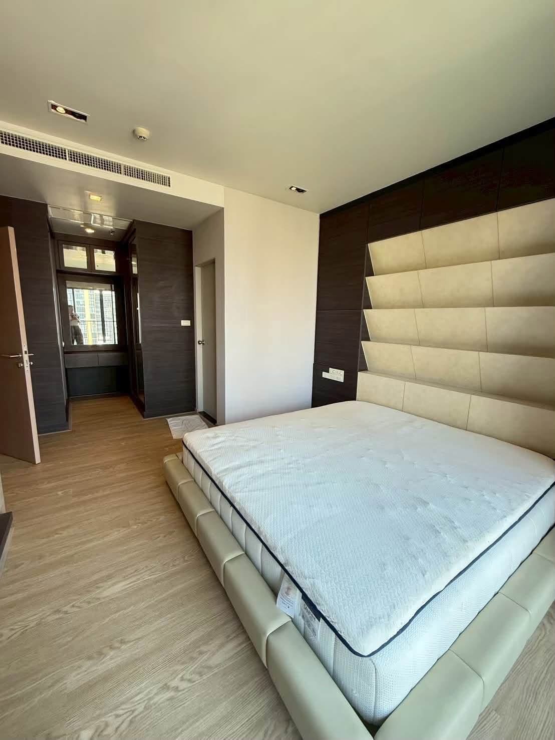 Noble Thonglor รูปที่ 8